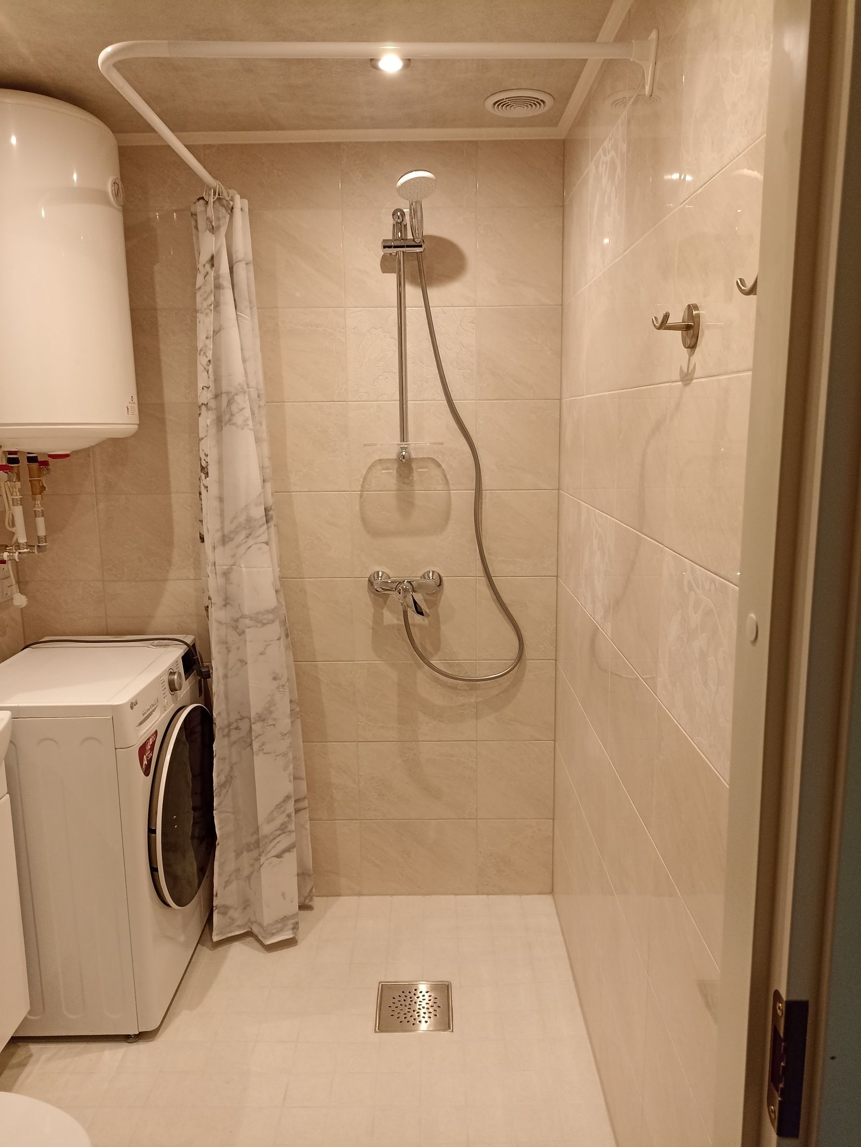 Viljandi, Valuoja puiestee