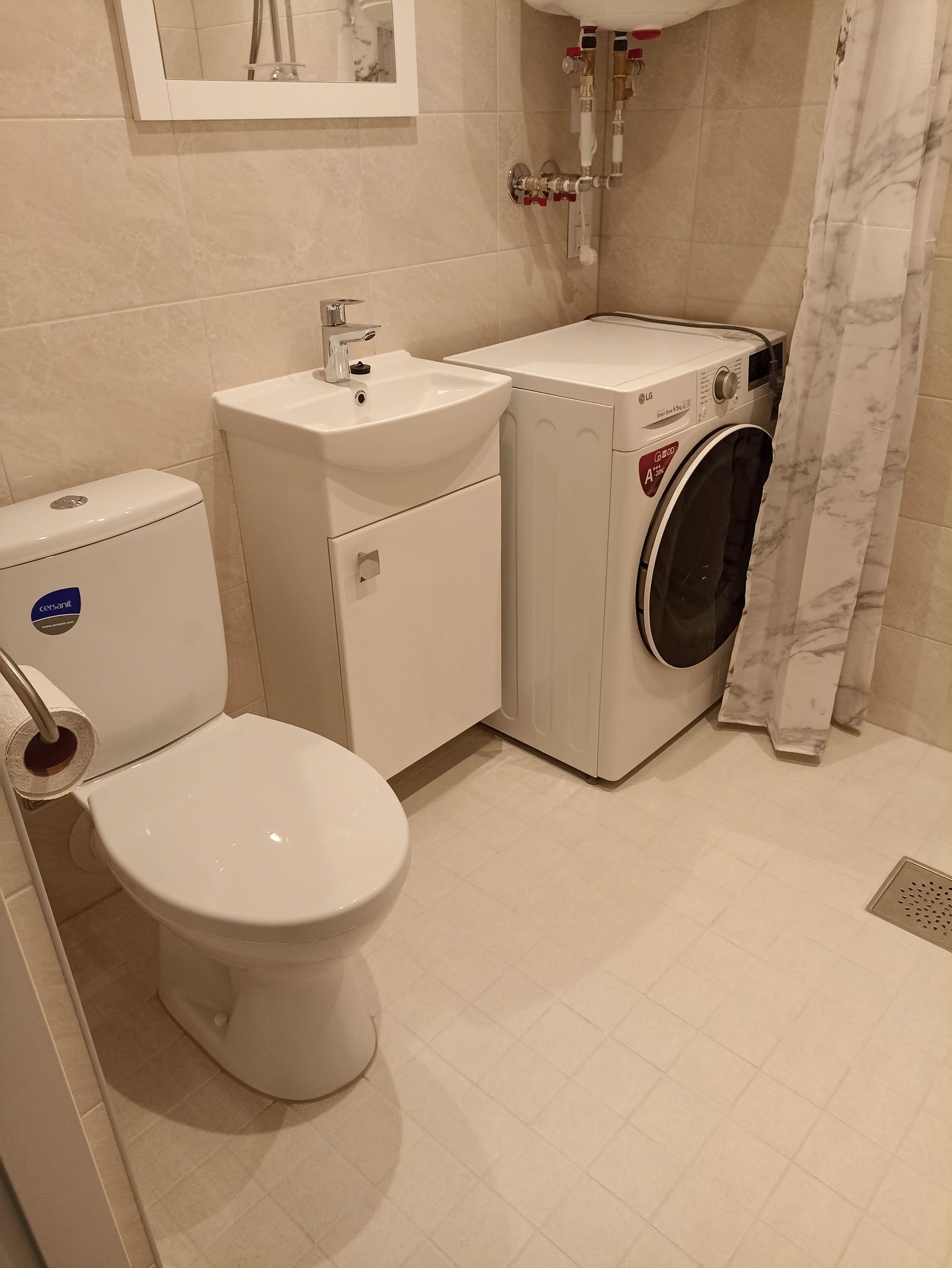 Viljandi, Valuoja puiestee